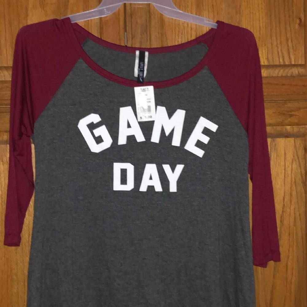 Women’s Large Game Day Tee